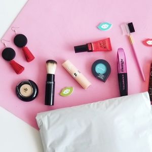 Meet your Posher💋Belleza Click Boutique